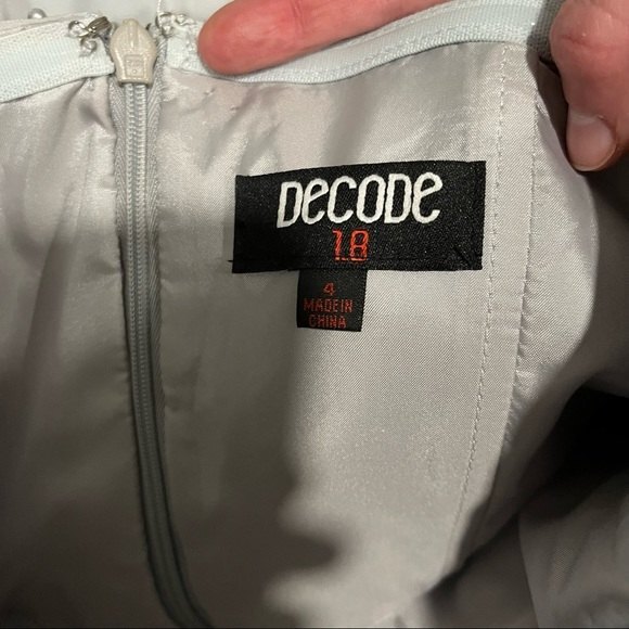 NEW Decode 1.8 Grey Sweetheart Beaded Bodice Long Strapless Chiffon Gown - Picture 5 of 8